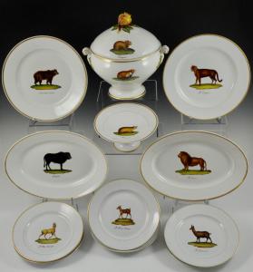 Serviço de mesa com animais selvagens